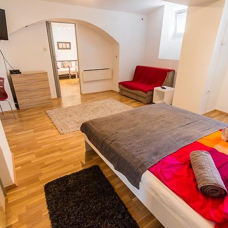 Apartment At Pavilion Zágráb Kültér fotó