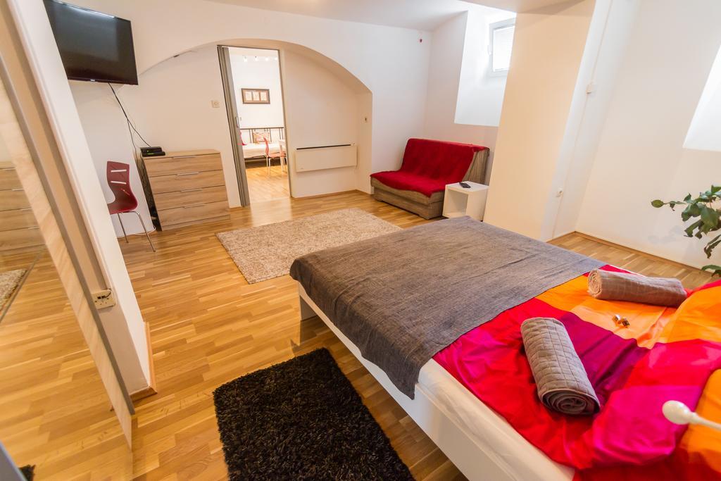 Apartment At Pavilion Zágráb Kültér fotó